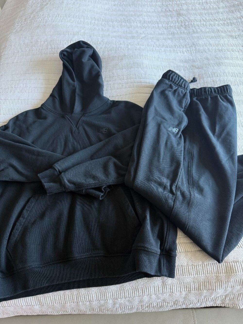 New Balance Hoodie and Sweatpants Set Black Size L Cotton